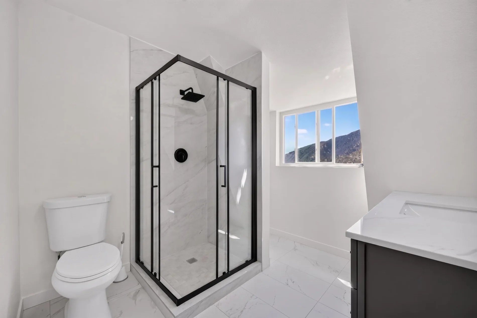 Salle de bain, douche vitrée